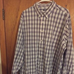 Men’s Izod long sleeve dress shirt.